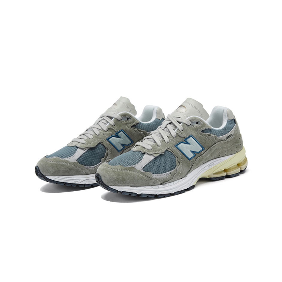 New Balance 2002R Protection Pack — Mirage Gray (полнота: D) - вид спереди