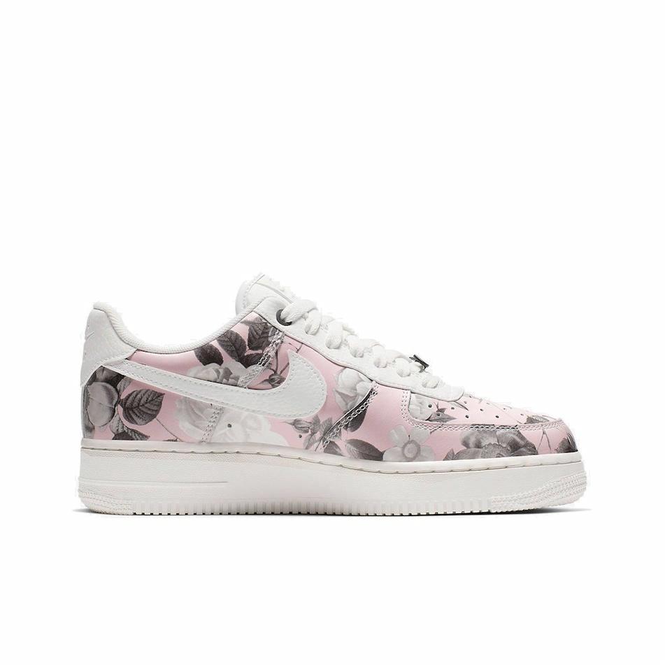 Nike AIR FORCE 1 '07 LXX "FLORAL ROSE" - вид с внутренней стороны