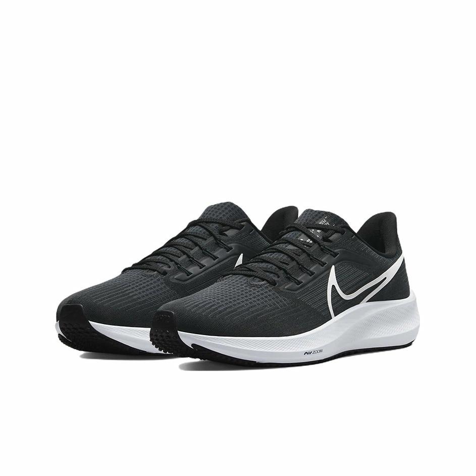 Nike Air Zoom Pegasus 39 'Black Dark Smoke Grey' - вид спереди