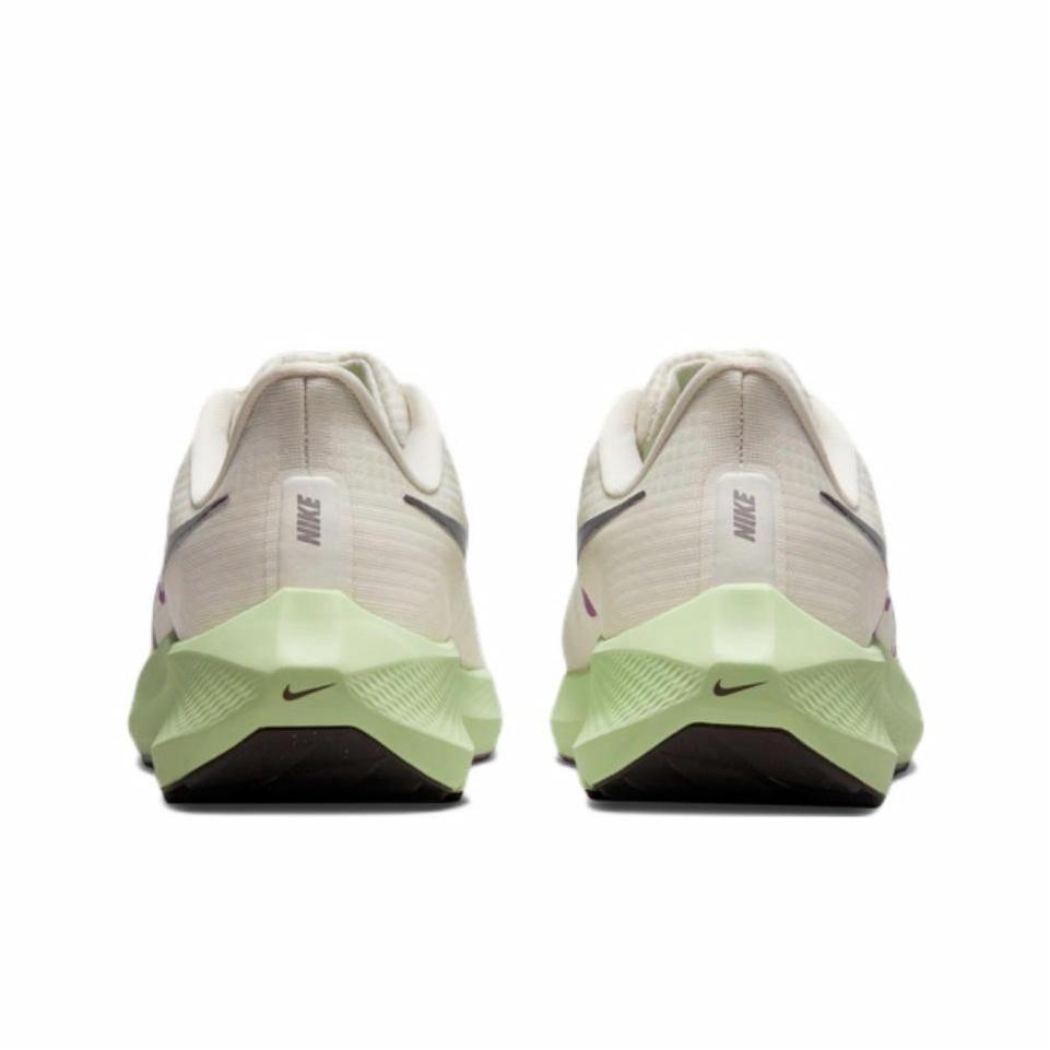 Nike Air Zoom Pegasus 39 Light Orewood Brown/Red Plum-Sail-Barely Volt - подошва