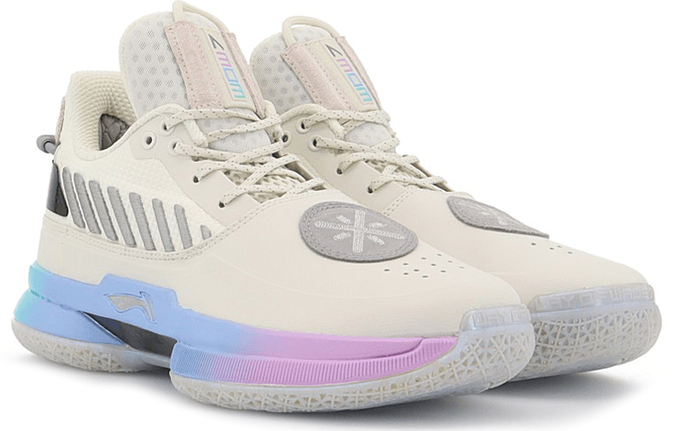 Li-Ning WOW 7 Way of Wade White - вид спереди