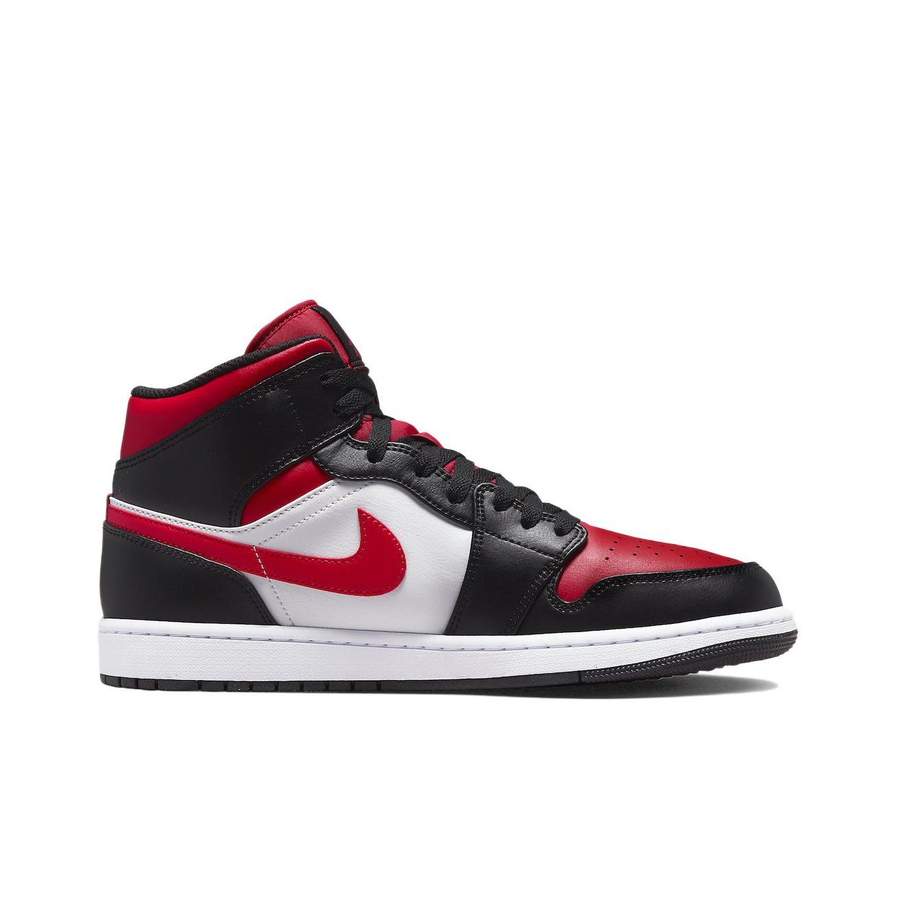 Jordan Air Jordan 1 mid "bred toe" - вид с внутренней стороны