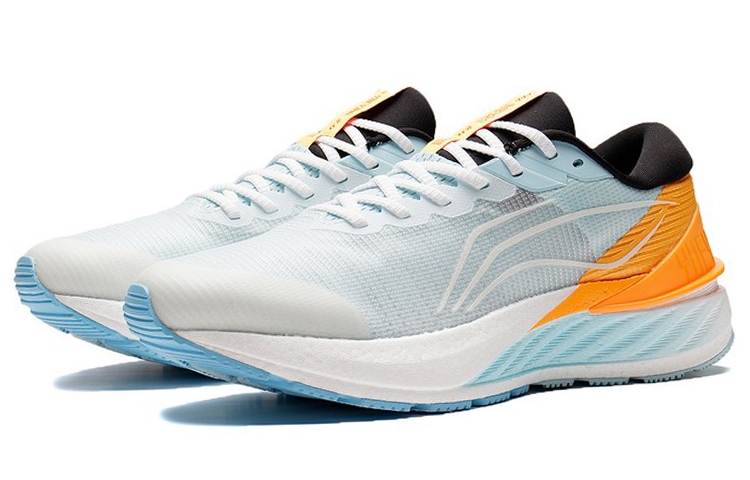 Li-Ning YueYing 2.0 White Blue Orange - вид спереди