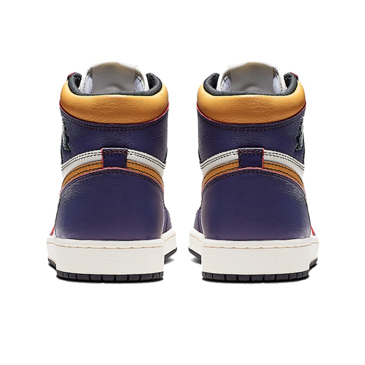 Nike x Jordan Air Jordan 1 Retro High OG Court Purple - вид сзади