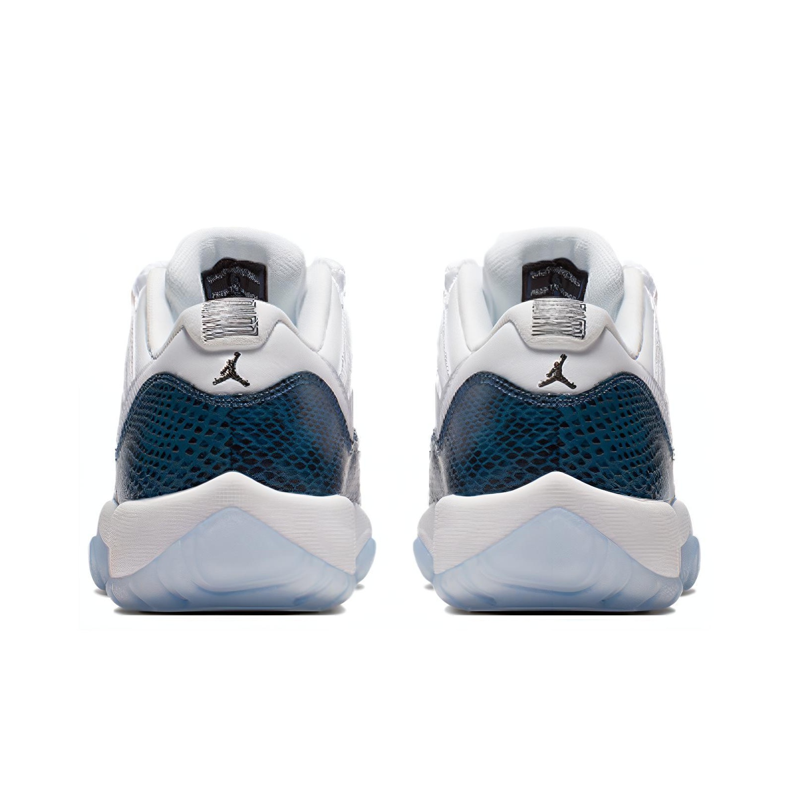 Air Jordan 11 Low "Navy Snakeskin" 2019 - вид сзади