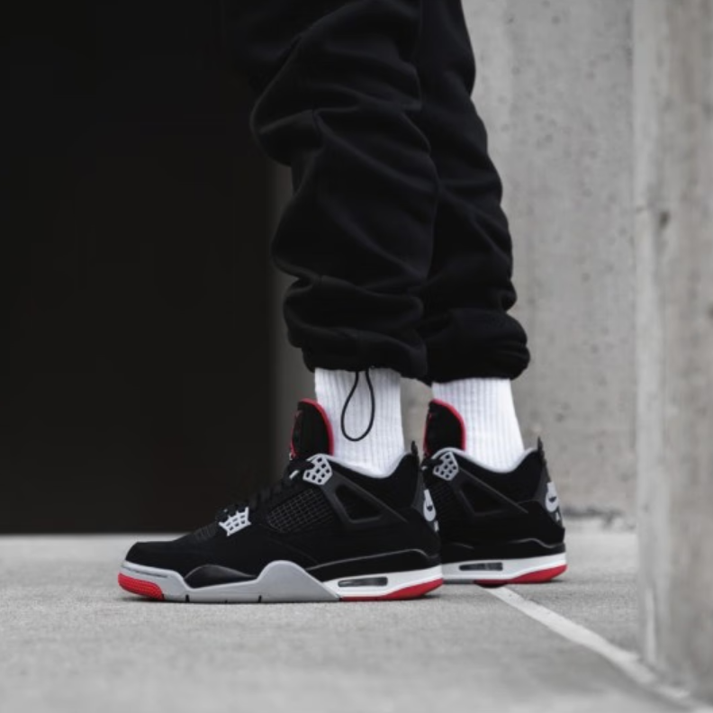 Jordan Air Jordan 4 Retro Bred 2019 - вид спереди