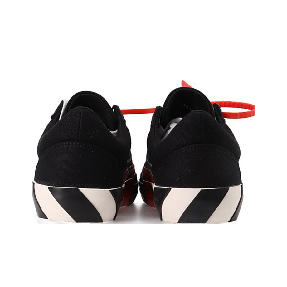 Off-White Vulc Low Top Black - вид сзади