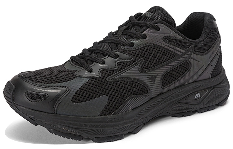 Mizuno Racer S Black - вид спереди