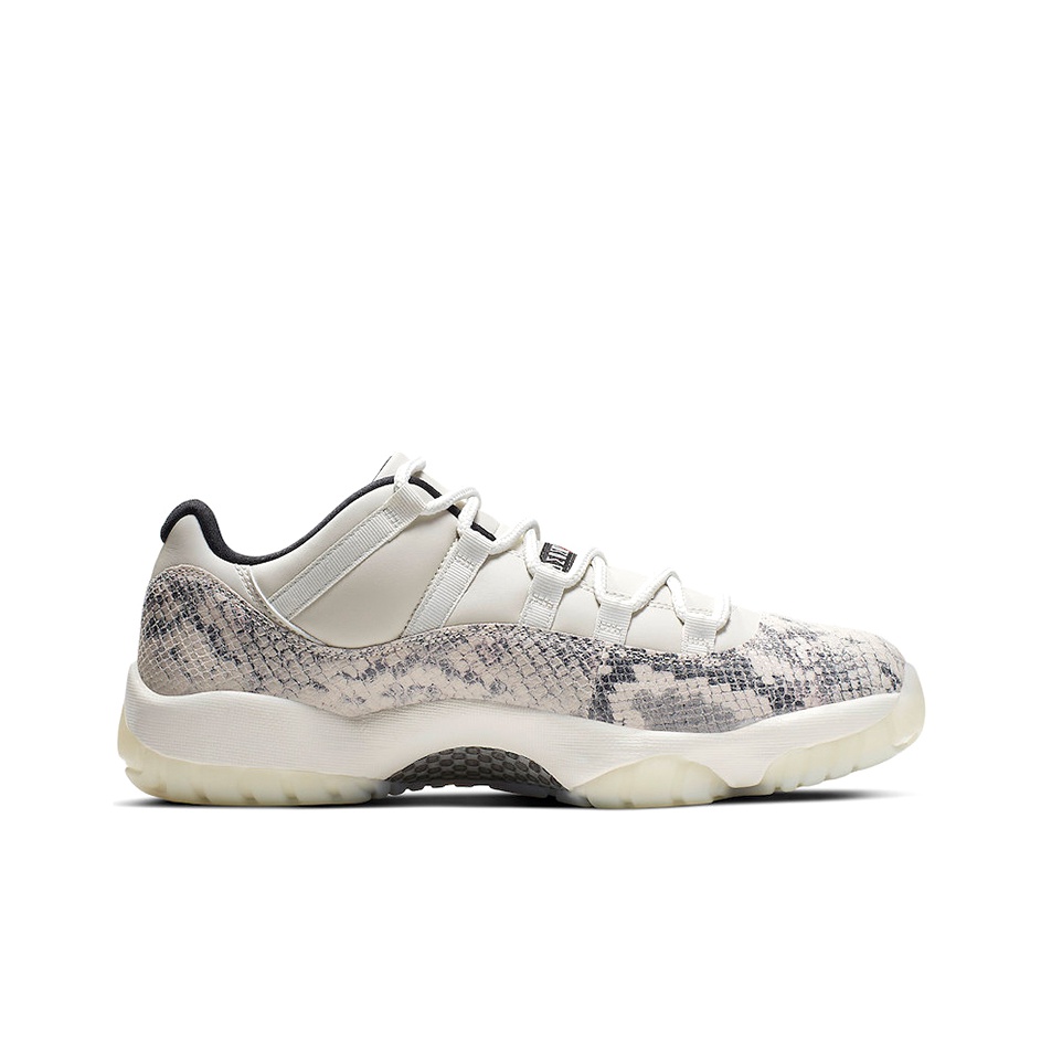 Jordan Air Jordan 11 snakeskin - вид с внутренней стороны