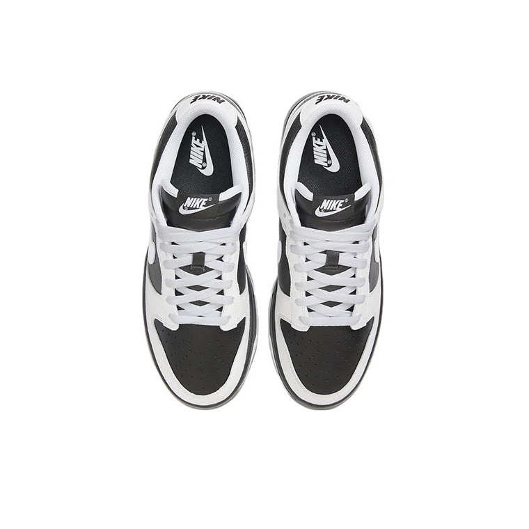 Nike Dunk "Reverse Panda" - rear view