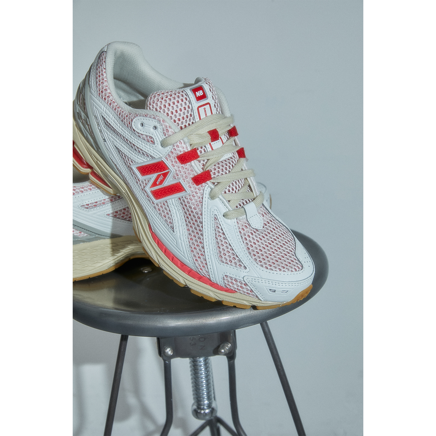 New Balance NB 1906R (полнота: D) - вид спереди