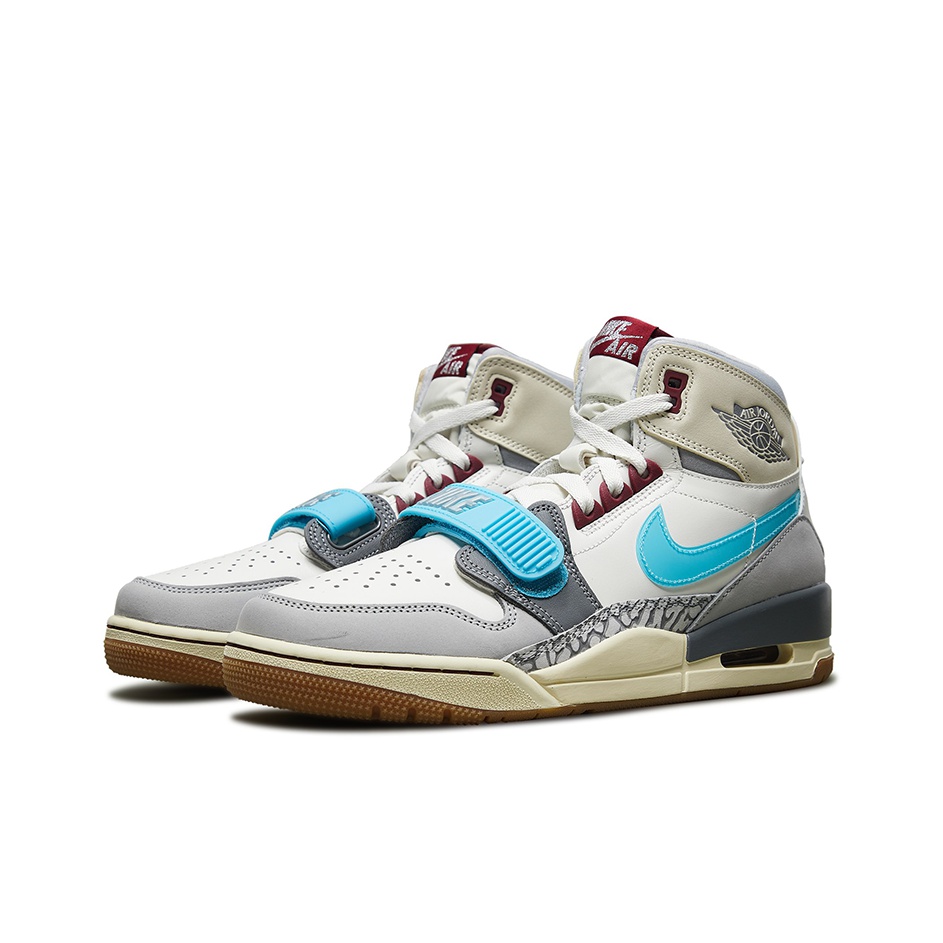 Jordan Legacy 312 Sail/Beta Blue-Coconut Milk - вид с внутренней стороны