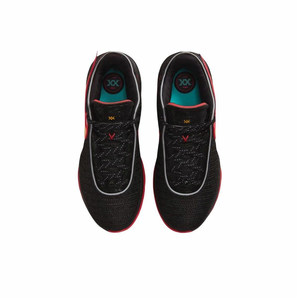 Nike LeBron 20 EP Trinity - вид сзади