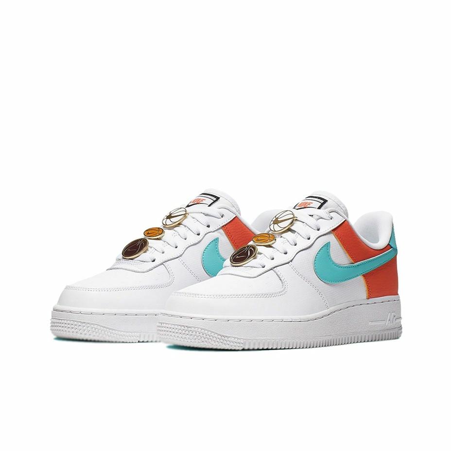 Nike Air Force 1 White Aqua Clay - вид спереди