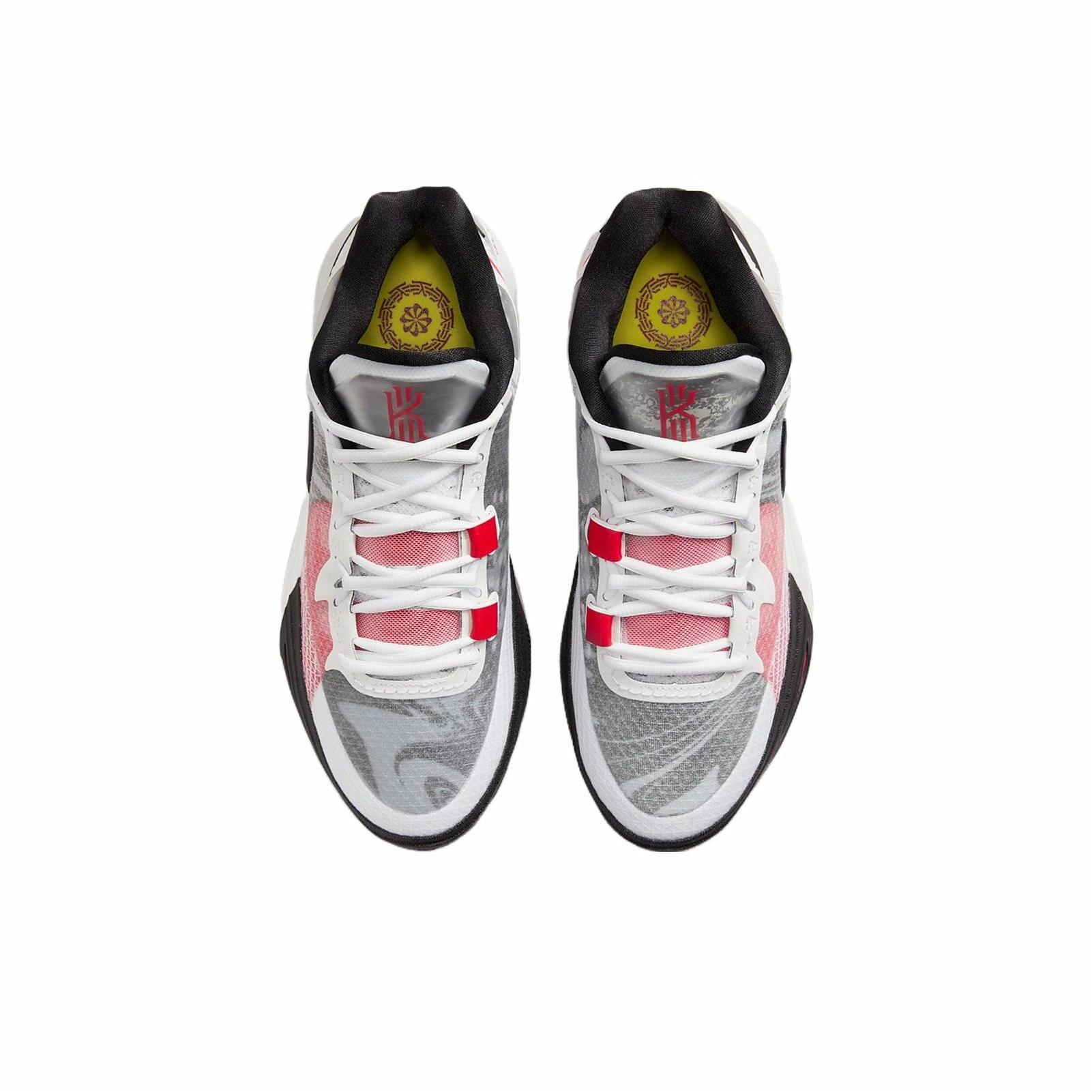 Nike Kyrie 8 White University Red - вид сзади