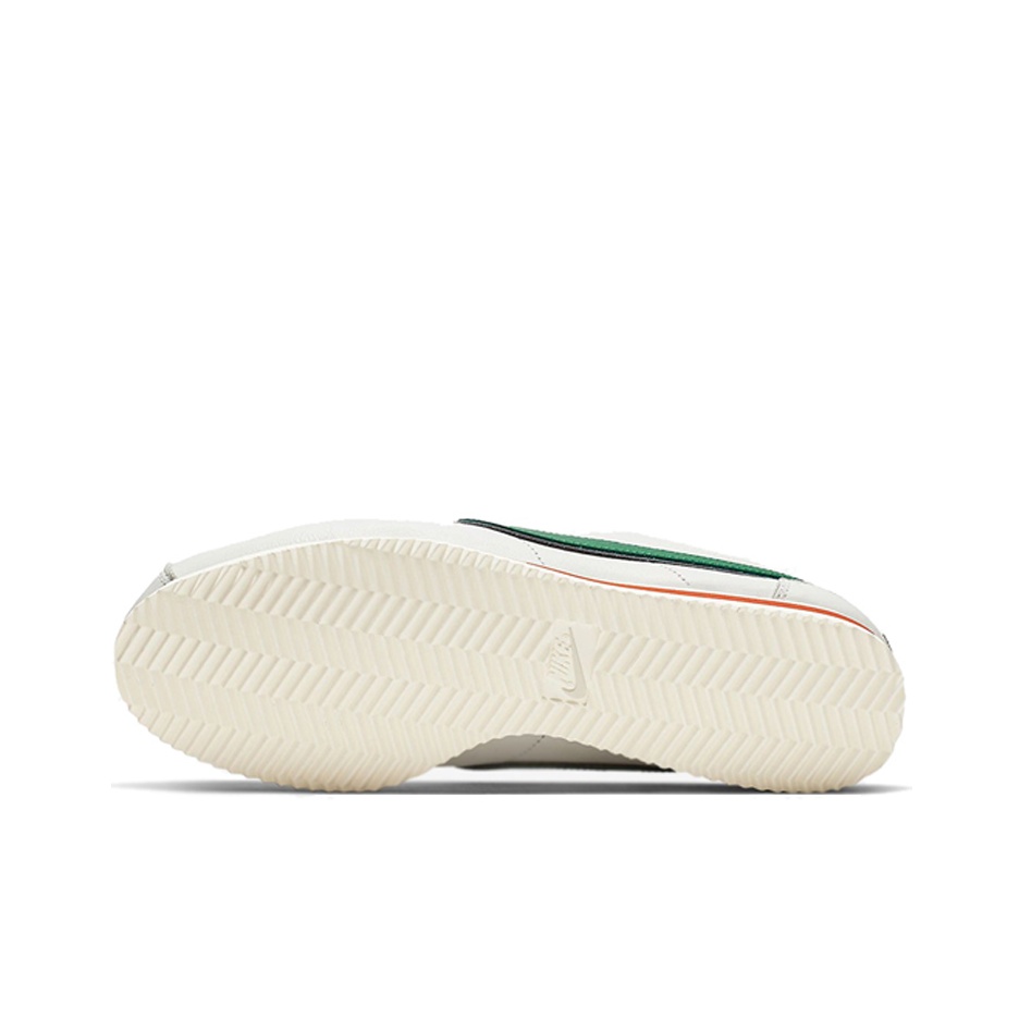 Stranger Things x Nike Classic Cortes - подошва