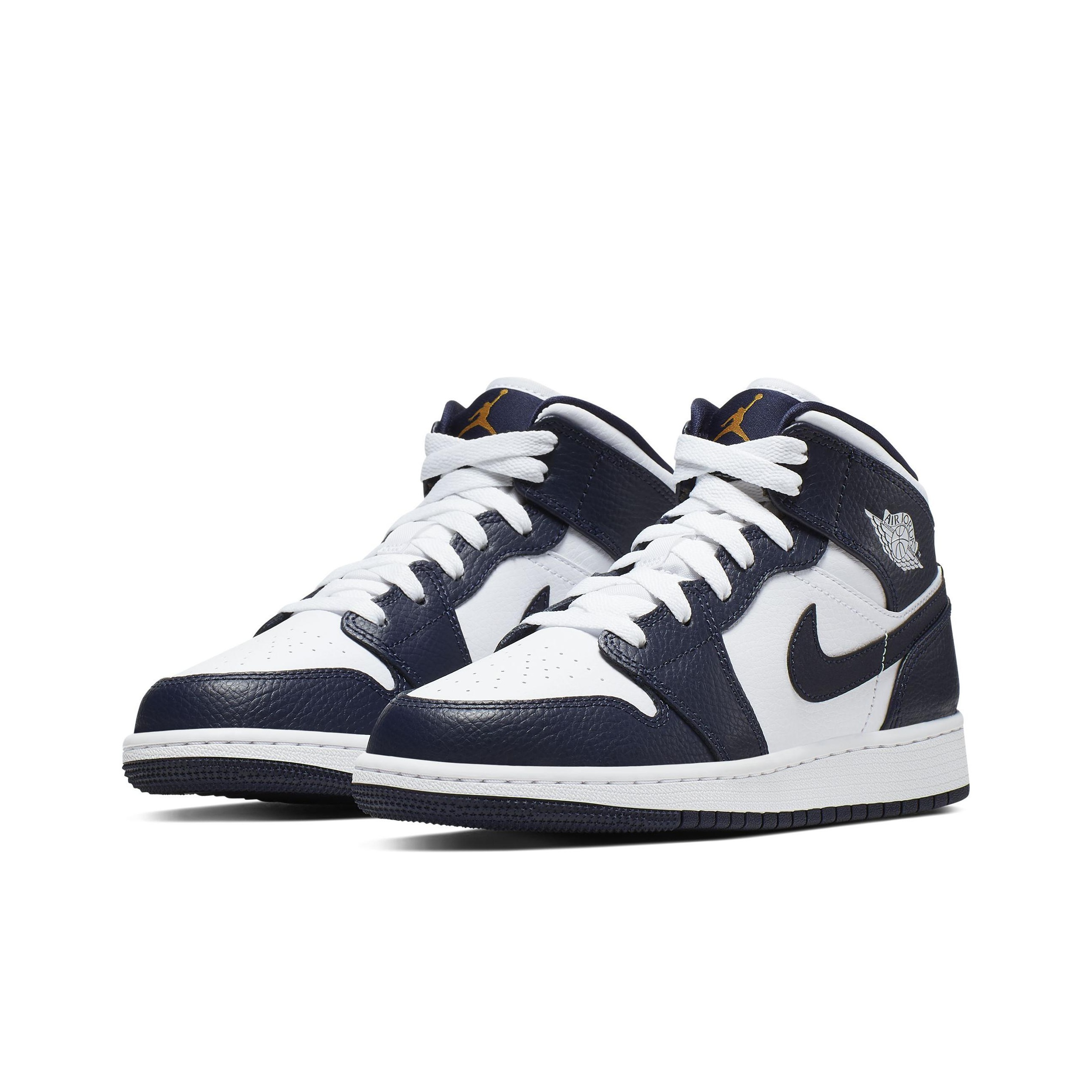 Jordan Air Jordan 1 Mid Obsidian - вид спереди