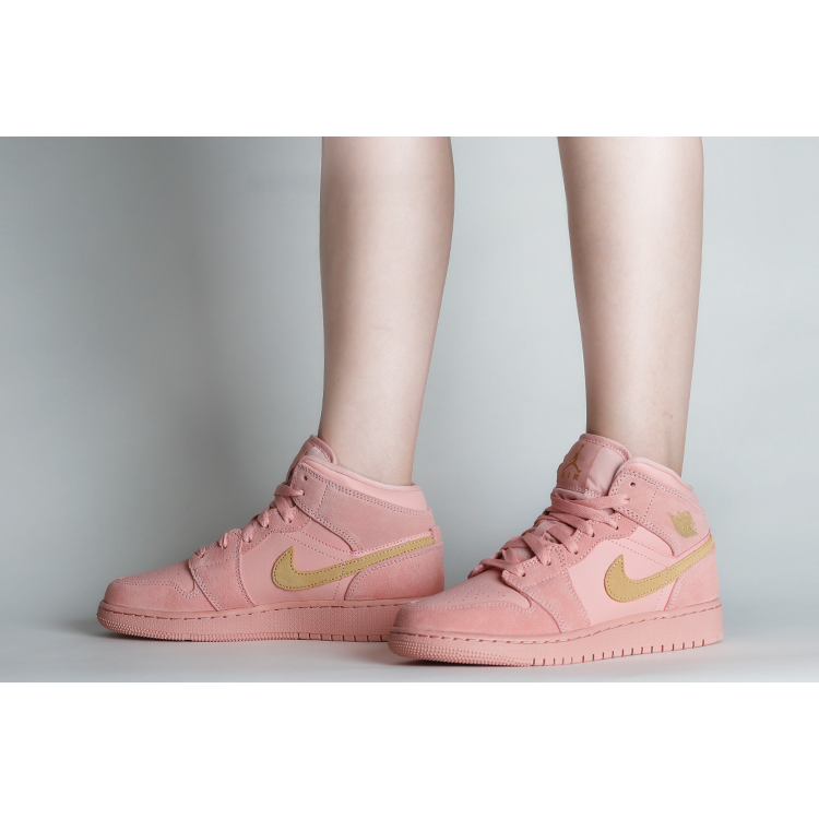 Jordan Air Jordan 1 Mid SE GS Coral Gold - вид сзади