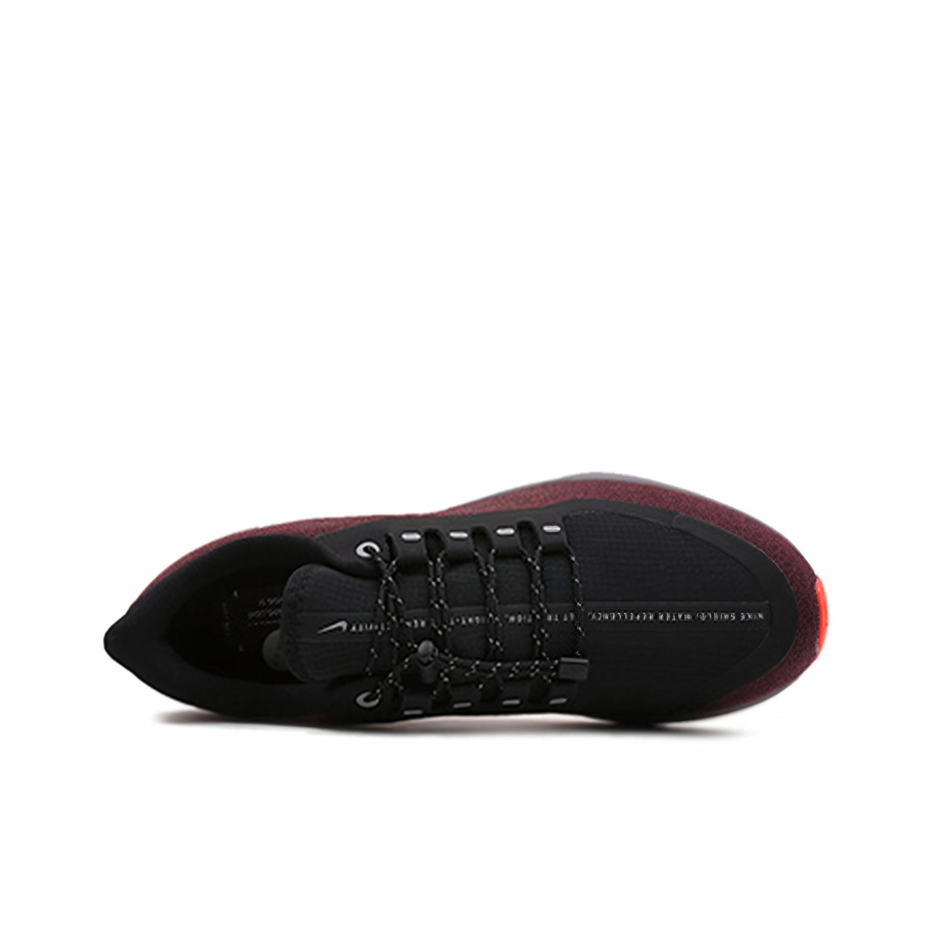 Nike Air Zoom Pegasus 35 Shield Triple Black - вид сзади