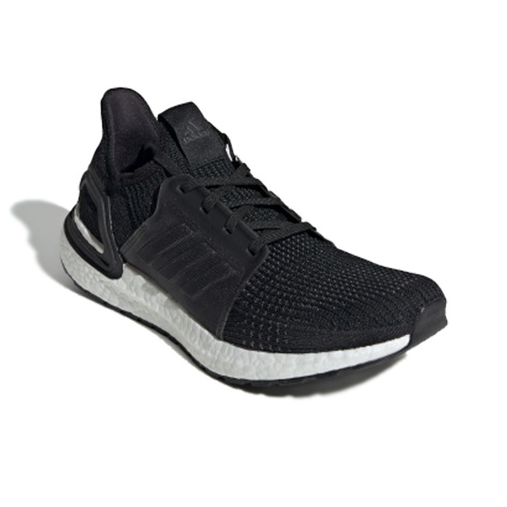 adidas Ultraboost 19 Performance - вид спереди