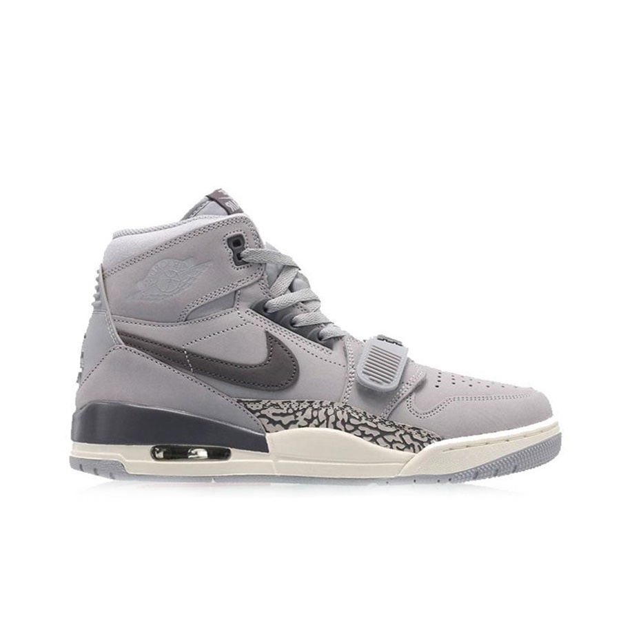 Jordan Legacy 312 - вид с внутренней стороны