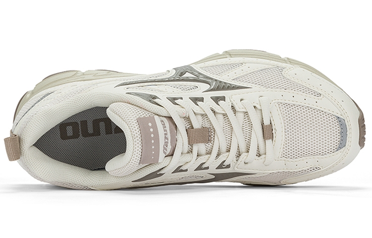 Mizuno Speed 'Chalk White Brown' - вид с внутренней стороны