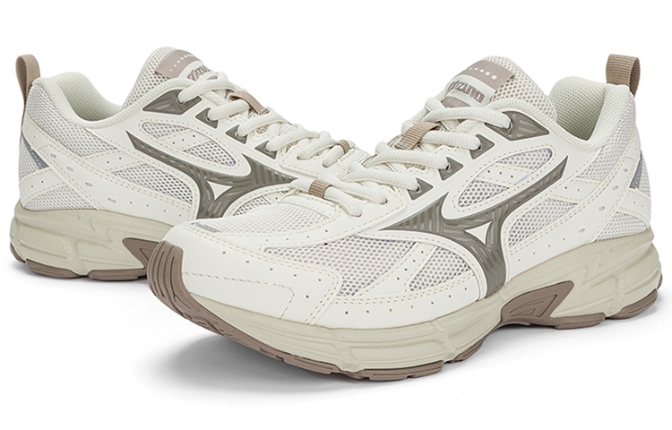 Mizuno Speed 'Chalk White Brown' - вид сзади