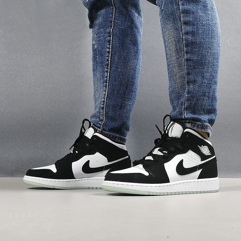 Jordan Air Jordan 1 Mid SE GS Glow in the Dark Panda - вид спереди