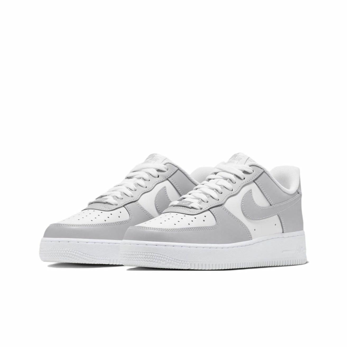 Nike Air Force 1 "WhiteGrey" - вид спереди
