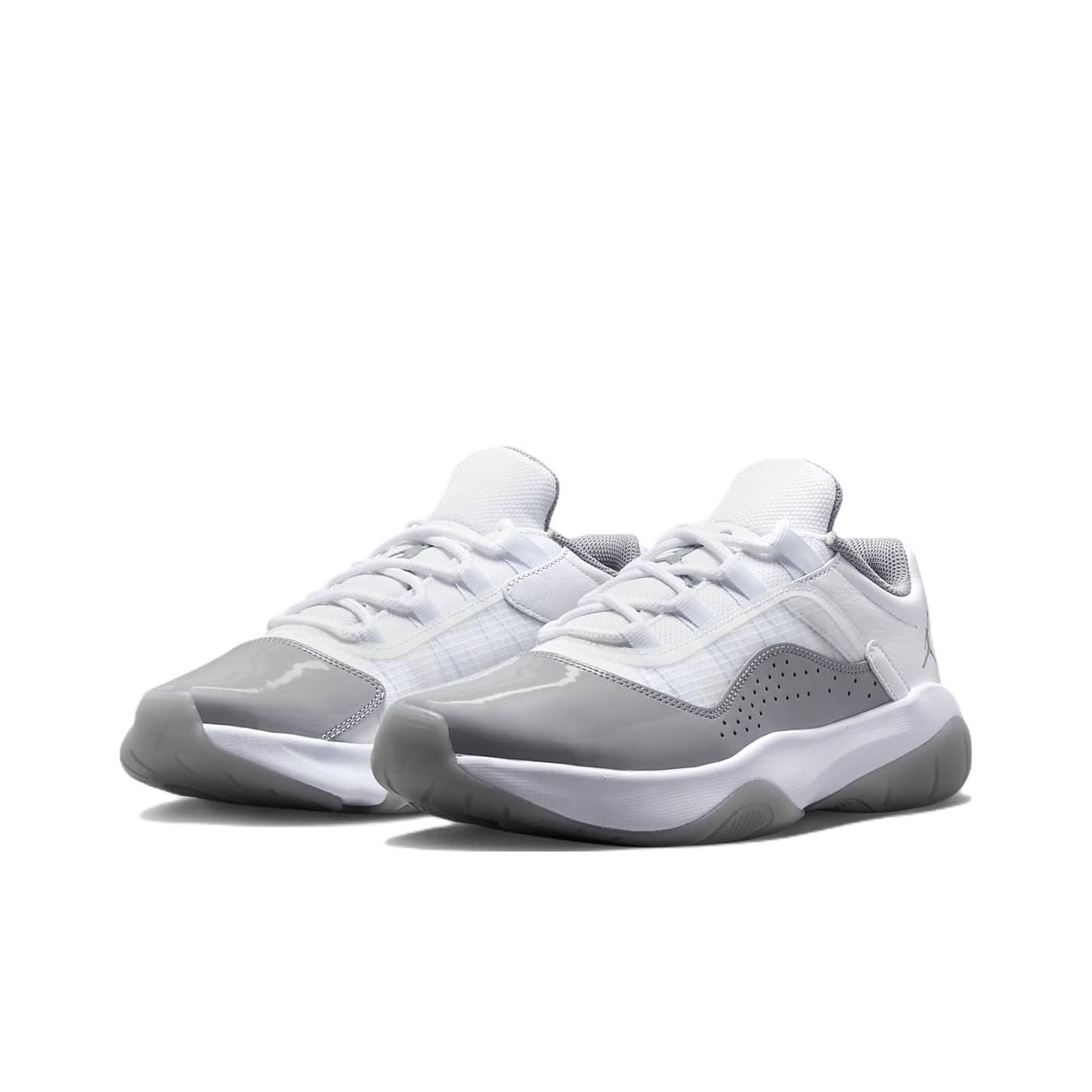Jordan Air Jordan 11 CMFT Low - вид спереди