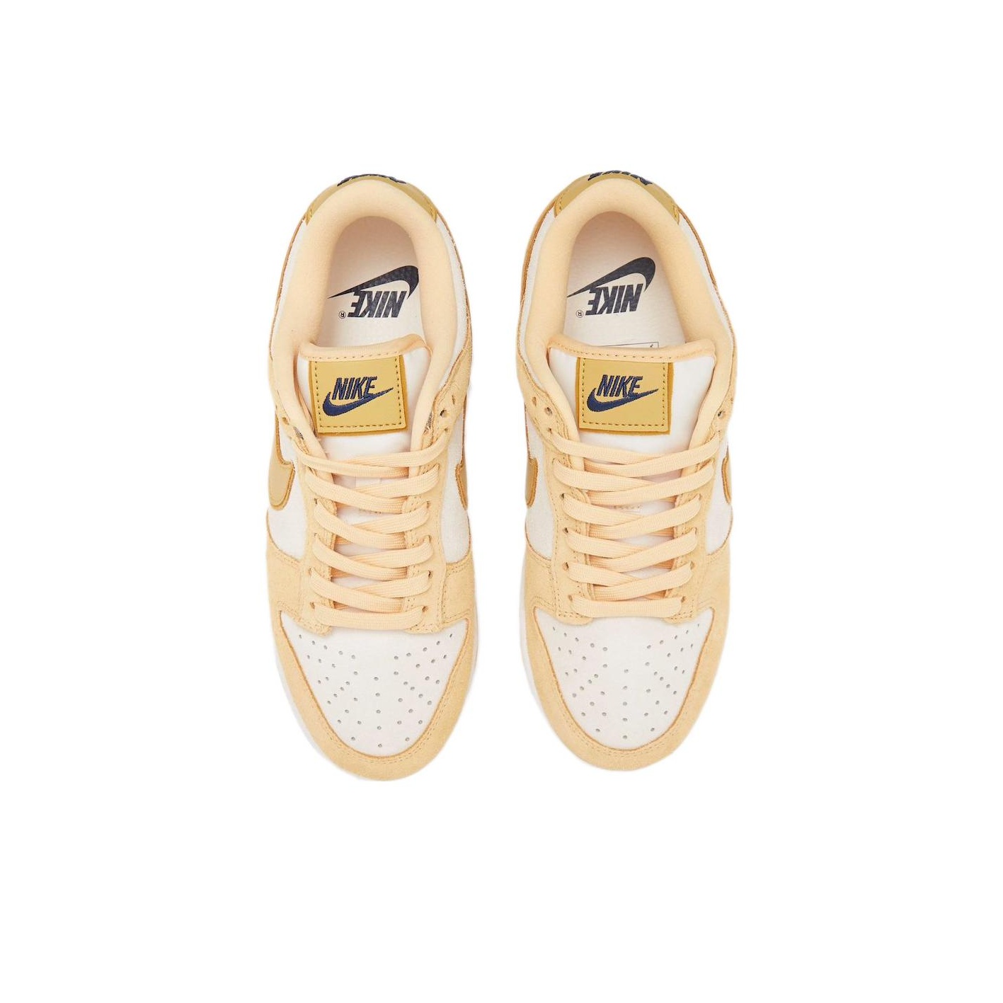 Nike Dunk "Gold Suede" Q - вид спереди