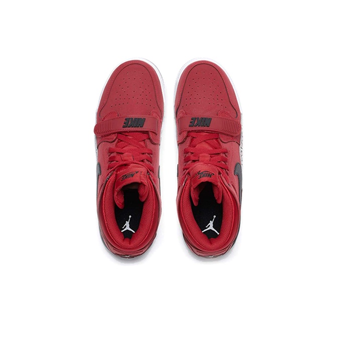 Jordan Legacy 312 Toro - вид спереди