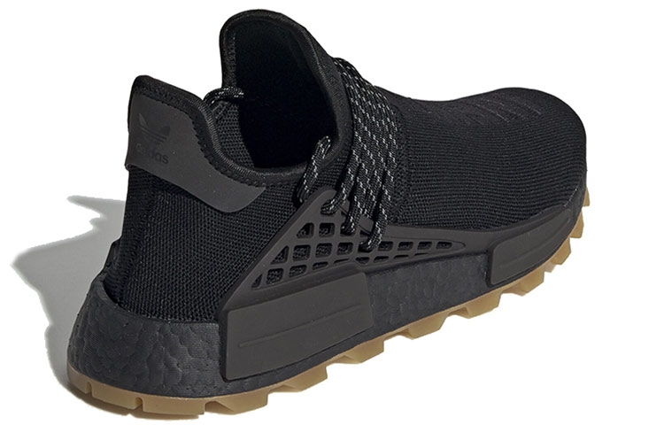 Pharrell Williams x adidas originals Pharrell Hu NMD Hu TR "Infinite Species" - вид спереди