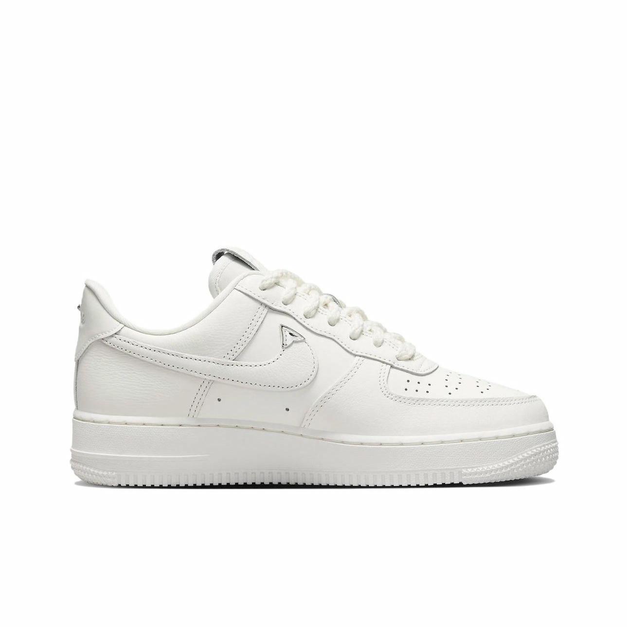 Nike Air Force 1 Sail Chrome - вид с внутренней стороны