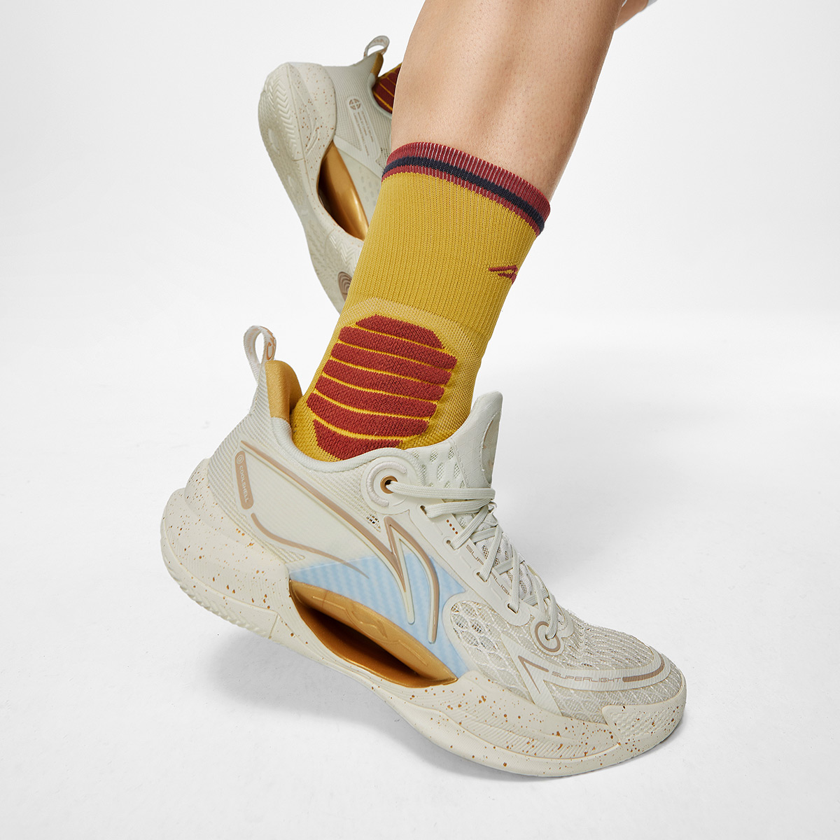 Li-Ning Super Light v2 Biege - вид 10