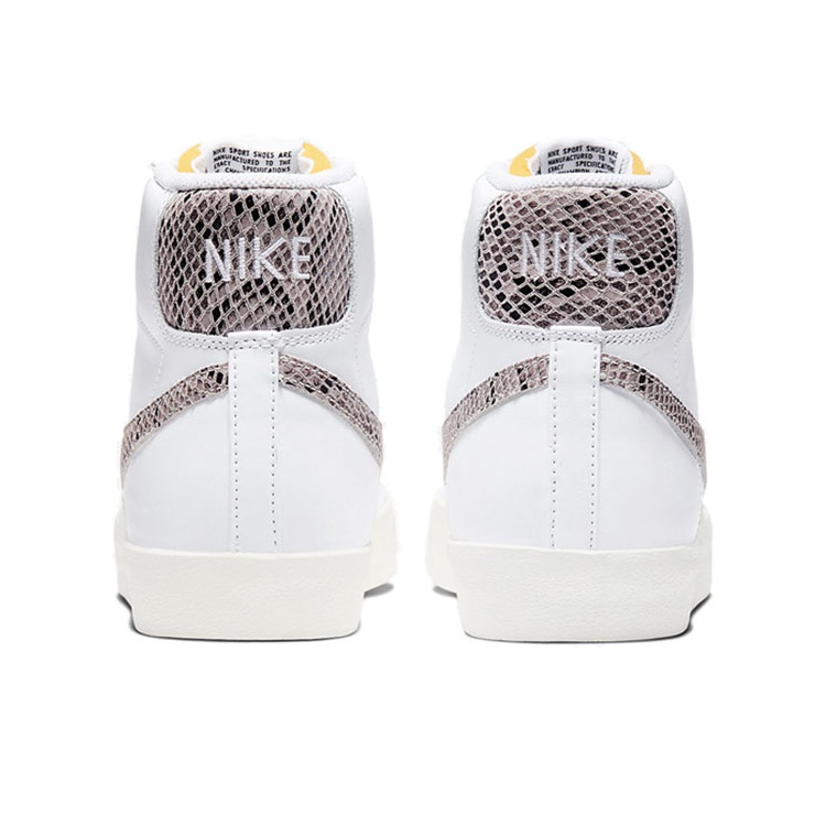 Nike Blazer Mid '77 VNTG WE Reptile - подошва