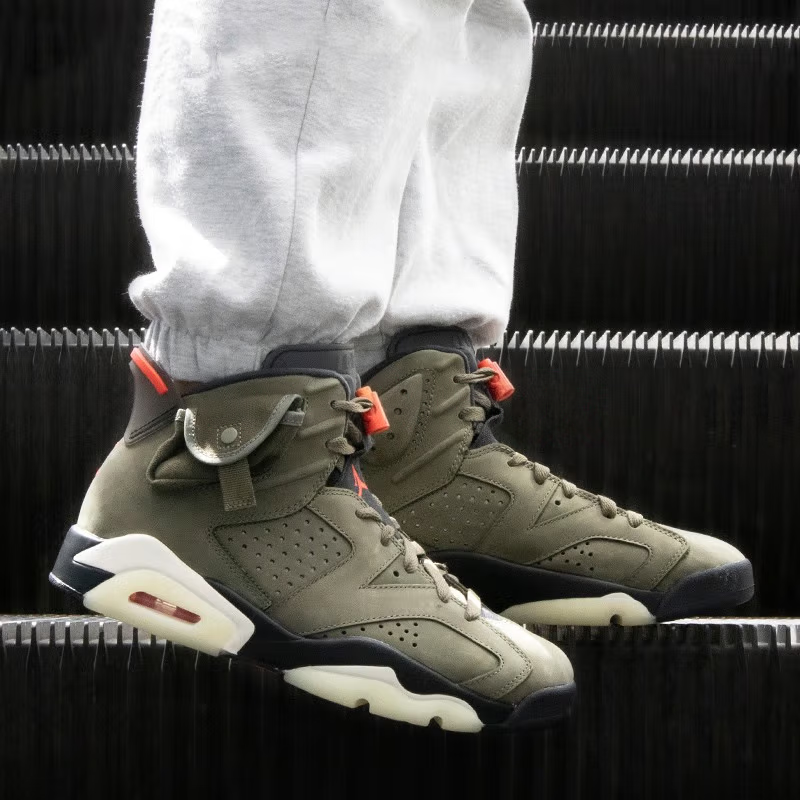 Travis Scott x Jordan Air Jordan 6 Medium Olive ' TS - вид спереди