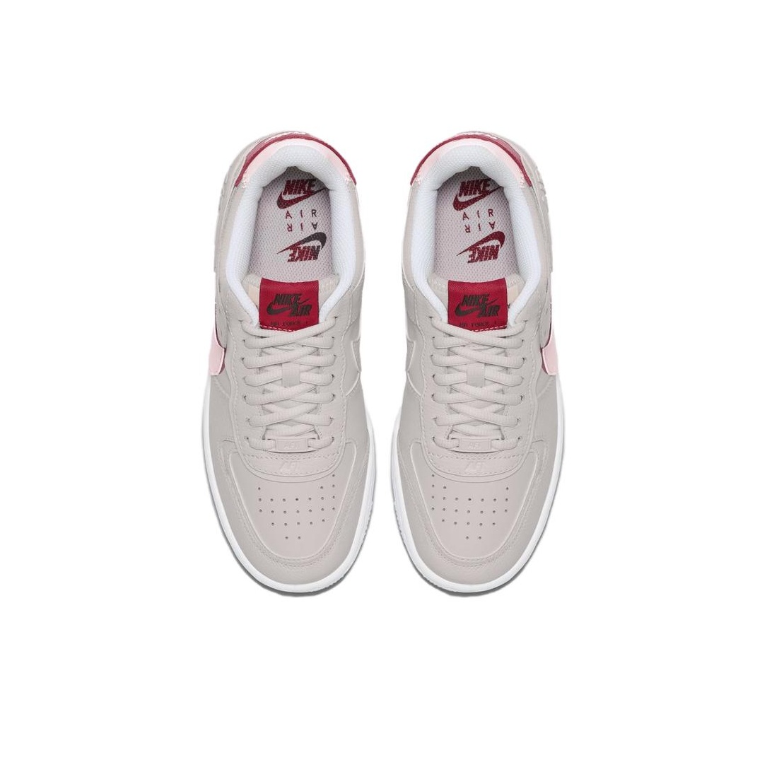 Nike Air Force 1 shadow - вид сзади