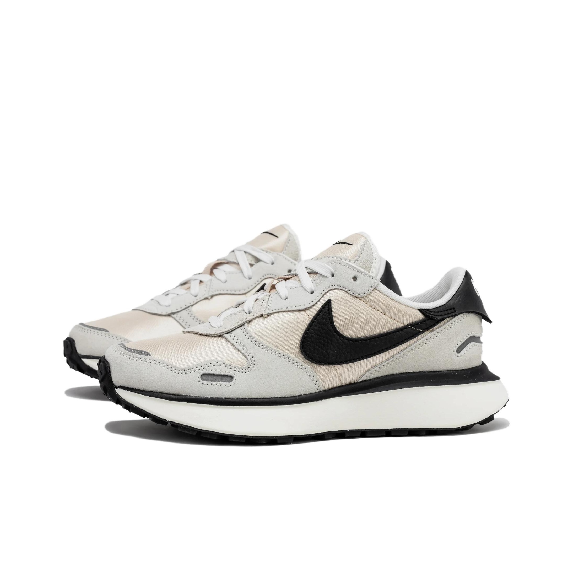 Nike Phoenix Waffle - вид с внутренней стороны