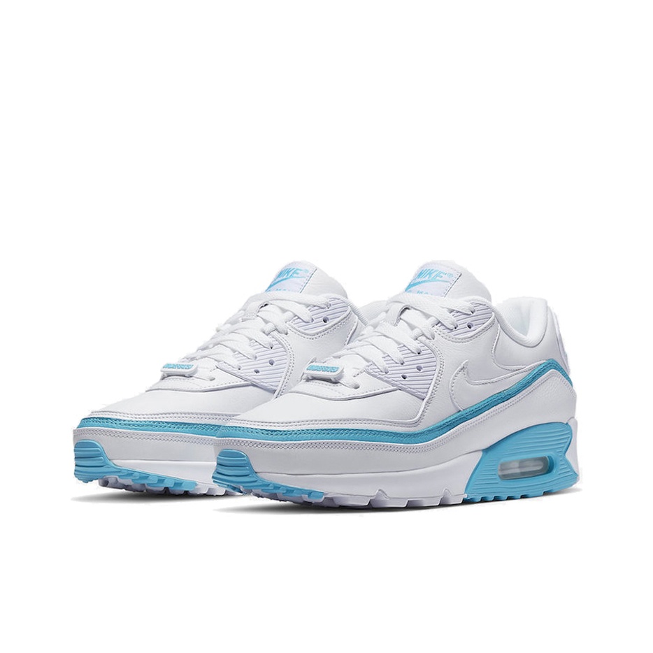 UNDEFEATED x Nike Air Max 90 - вид спереди