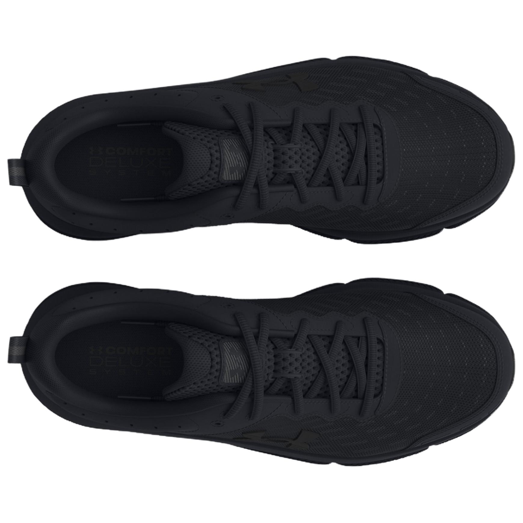 Under Armour Charged Assert 10 'Triple Black' - вид сзади