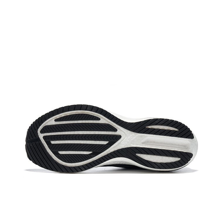 Saucony Triumph 21 'Black White' - подошва
