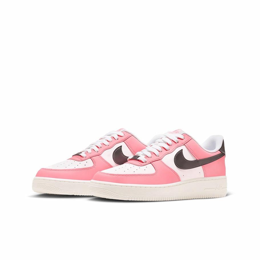 Nike Air Force 1 "QIXI" - вид спереди