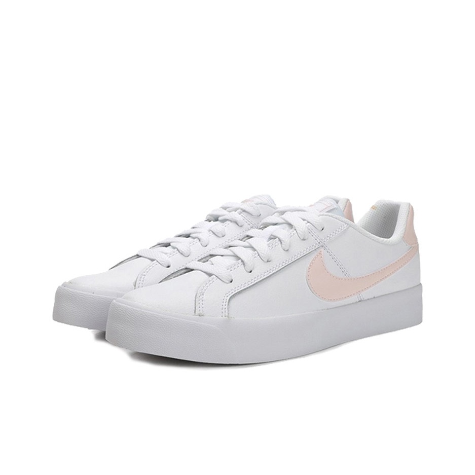 Nike Court Royale AC - вид спереди