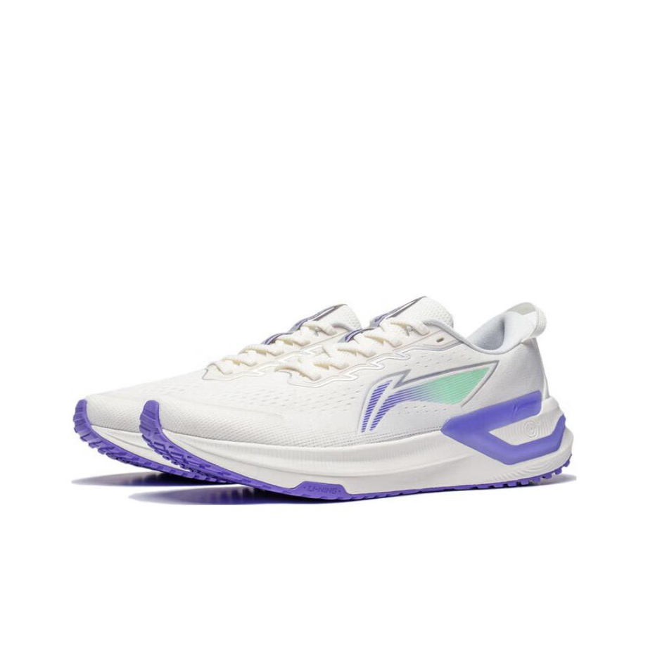 Li-Ning Yue Ying 3 - вид спереди