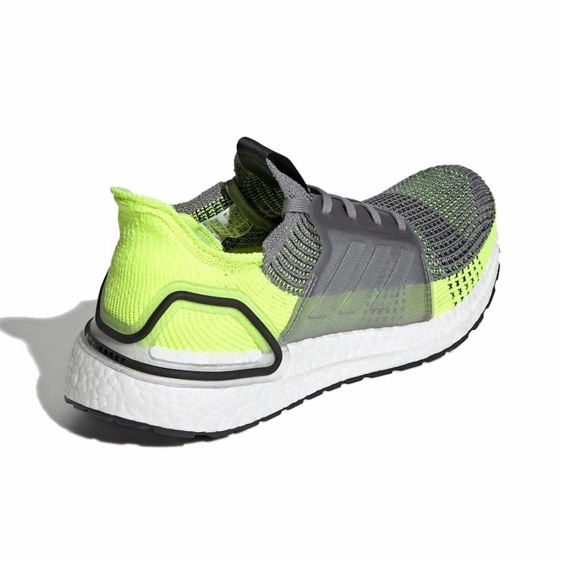 adidas UltraBoost 19 Grey Yellow - вид спереди
