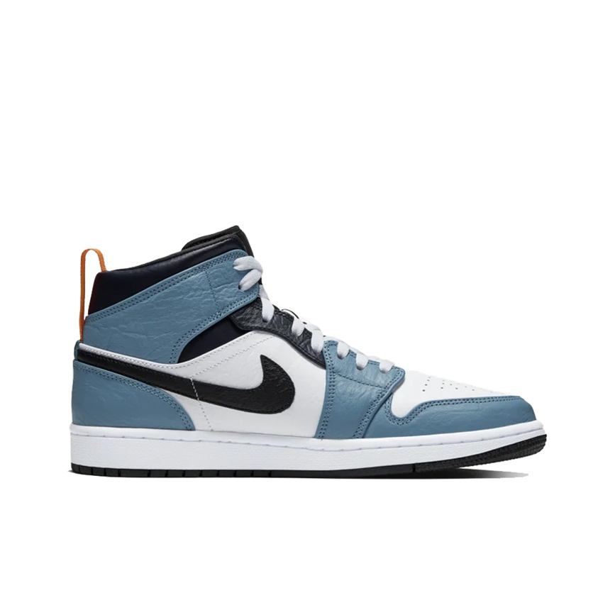 Jordan Air Jordan 1 Mid Fearless "Facetasm" - вид с внутренней стороны
