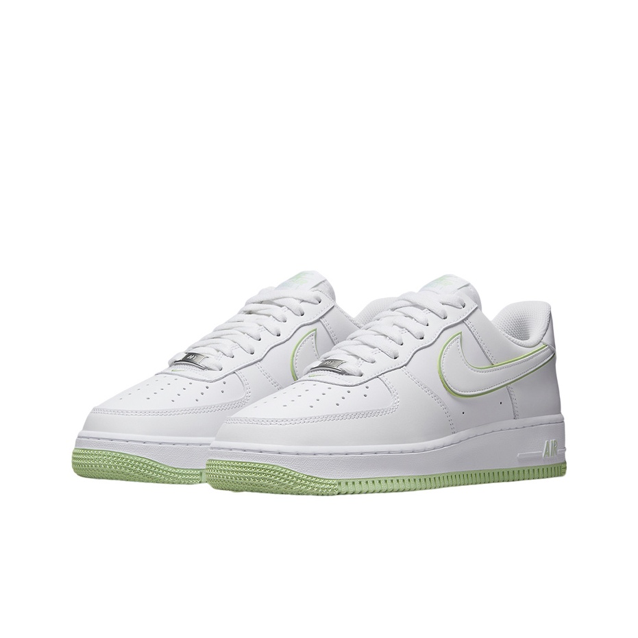 Nike Air Force 1 07 Casual Shoes White/Honeydew Green - вид спереди