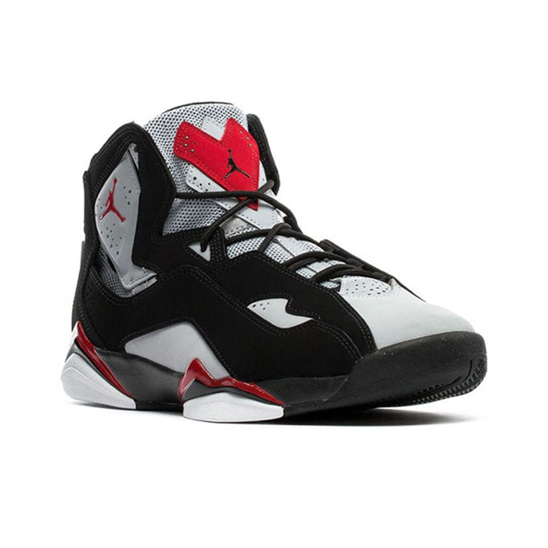 Air Jordan 7 True Flight - вид спереди