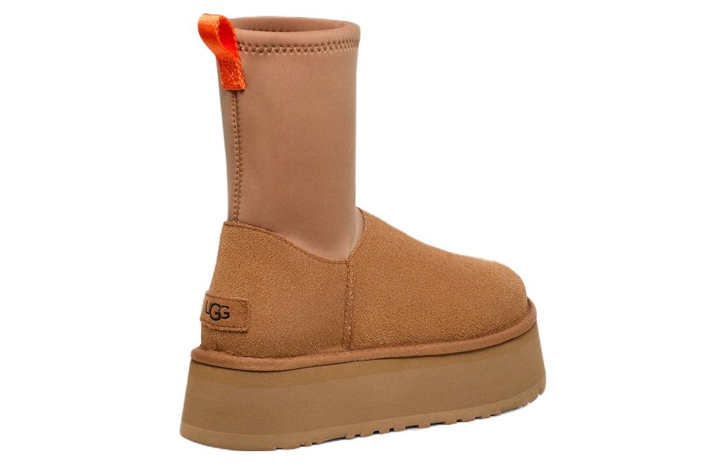 UGG Classic Dipper Boot Chestnut - вид спереди